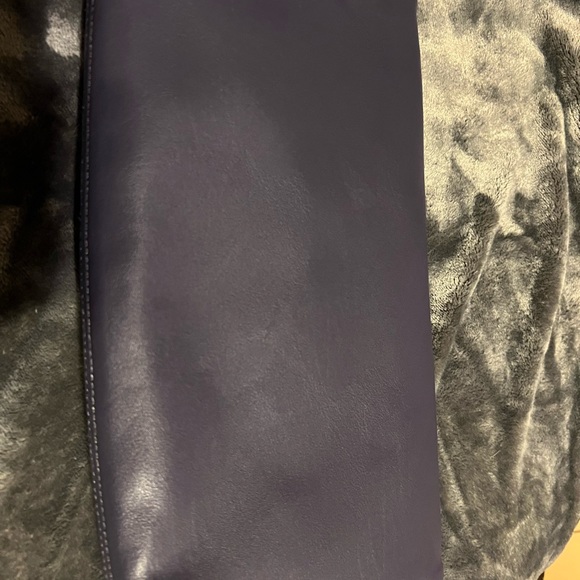 Matt & Nat Robby clutch in plum colour - Picture 4 of 6